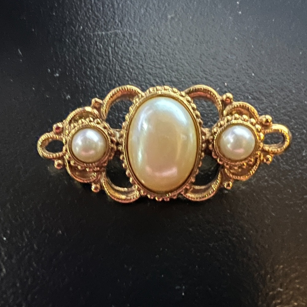 Gold Tone Imitation Pearl Filigree Bar Brooch Vintage Victorian Style Pin